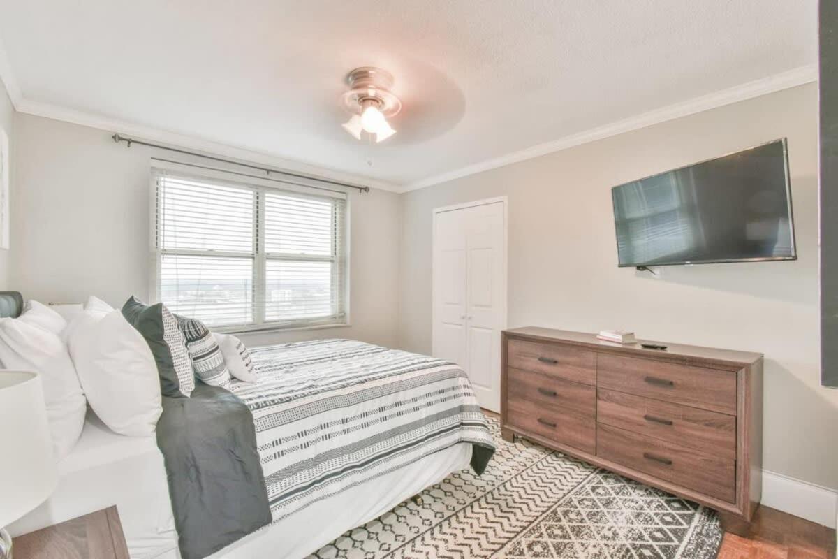 Atl Downtown W Private Balcony 24H Concierge Pt16H Apartment Atlanta Bagian luar foto